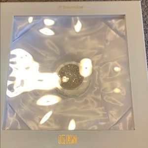 Oleg Cassini 10’’ diamond bowl. Brand new